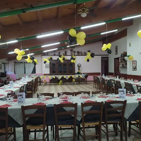 Pub Ristorante Nigra מלון